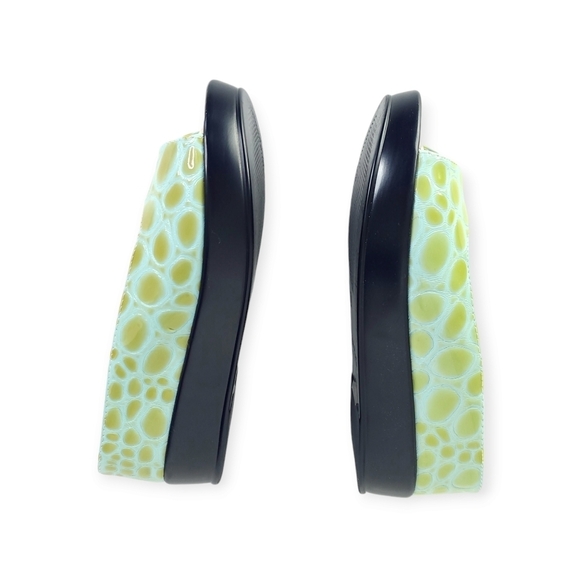 Helen's Heart open toe lime green and teal slides size 9 - Picture 4 of 8